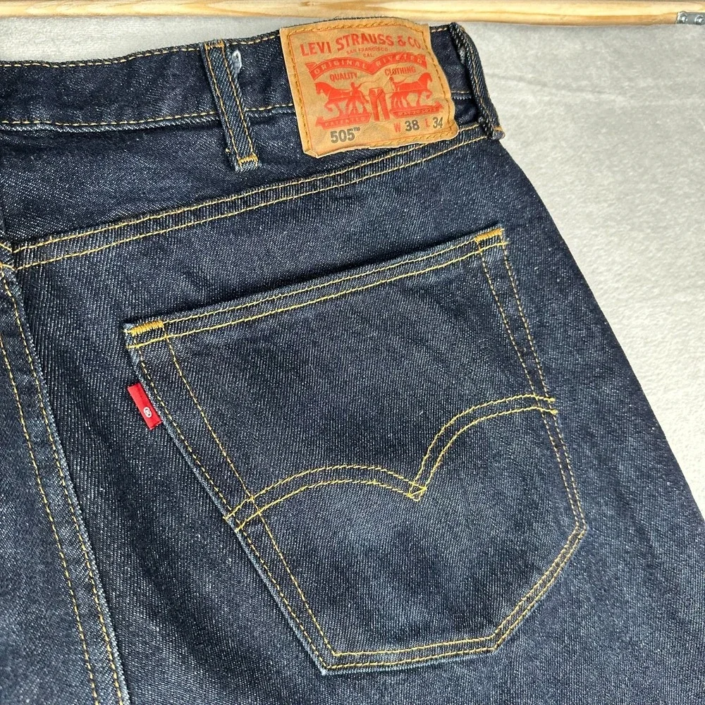 Levis 505 Jeans Mens 38x34 Blue Regular Straight Mid Rise Dark Wash